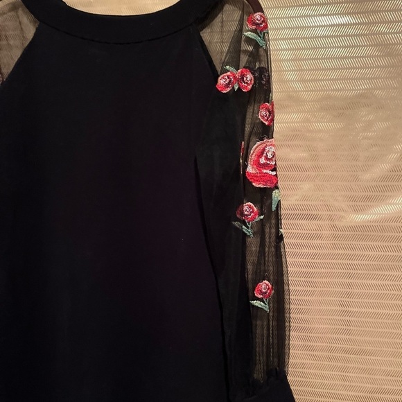 INC~DRESS/ TUNIC~BLACK~SHEER FLORAL ARMS~DESIGN~LG - Picture 4 of 6